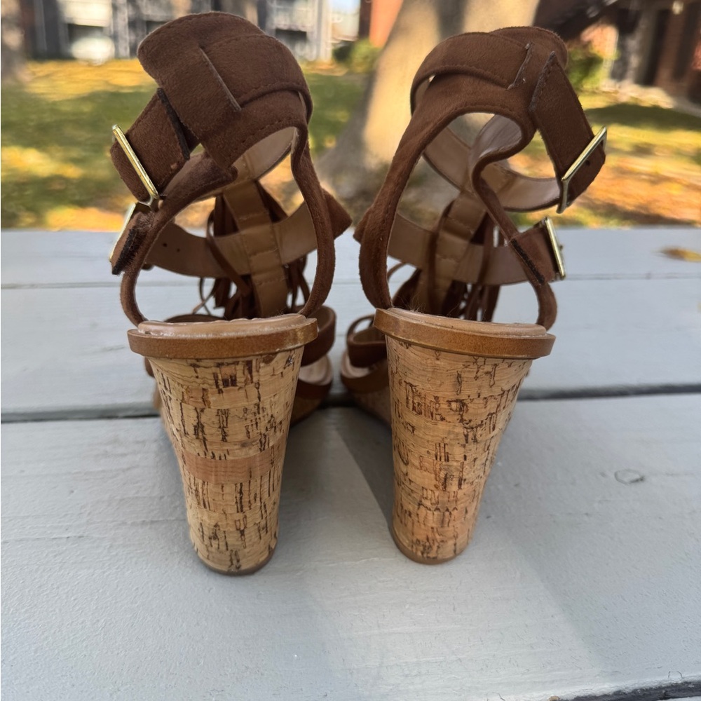 Cityclassified Brown Suede Fringe Wedge Sandals – Size 8.5 - Picture 7 of 16